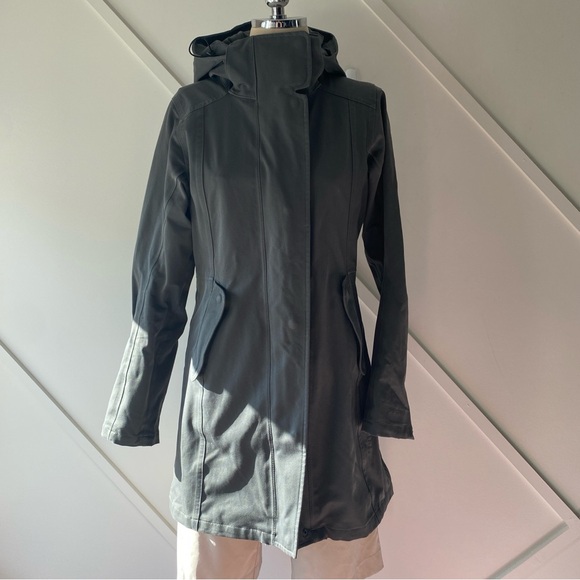 Patagonia Waterproof Jacket with Hood - XS - Picture 3 of 17